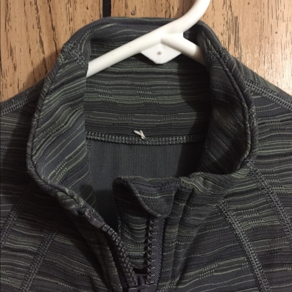 Lululemon define jacket medium - Picture 3 of 8